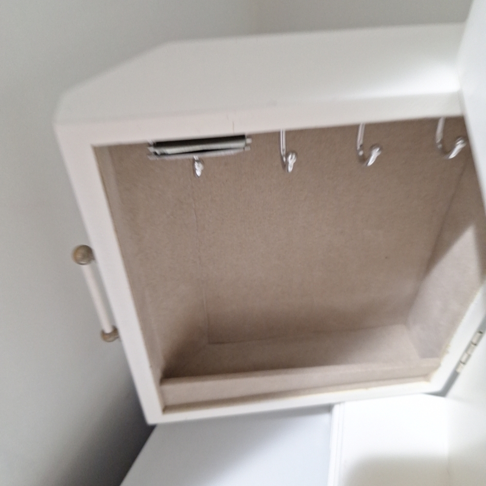 White Floral Jewelry Organizer Box with Drawers and Gold Accents - Picture 5 of 7